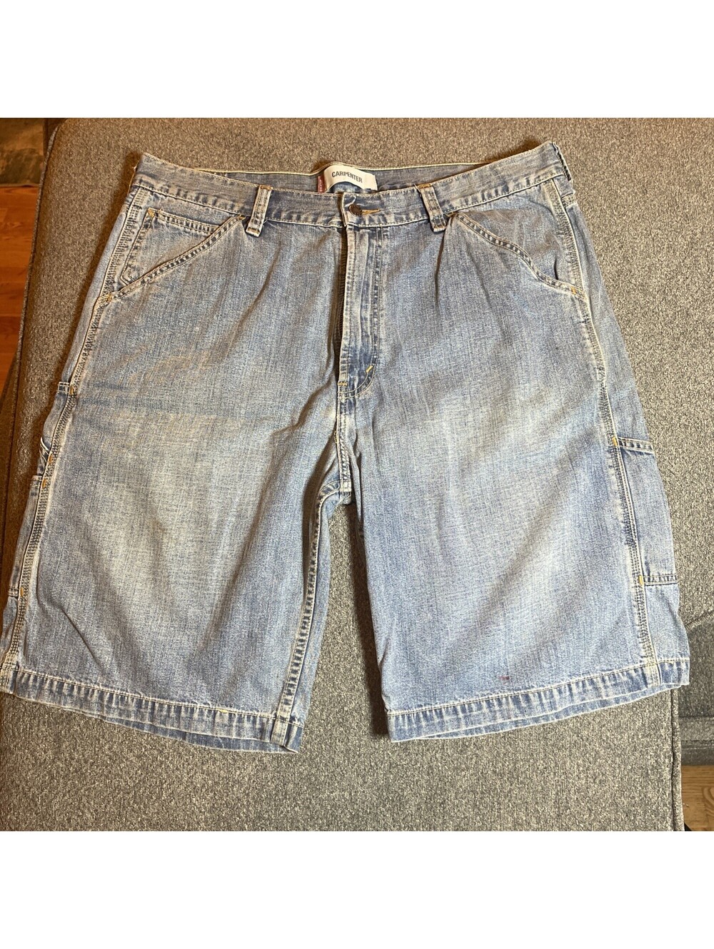 Vintage Levis Carpenter Jean Shorts Mens 38 Relaxed Light Blue Denim Faded Y2K